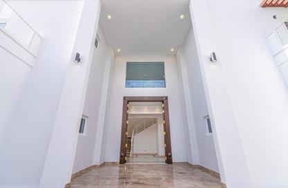 Villa - 5 Bedrooms - 6 Bathrooms for rent in Sector H - Emirates Hills - Dubai Villa - 5 Bedrooms - 6 Bathrooms for rent in Sector H - Emirates Hills - Dubai