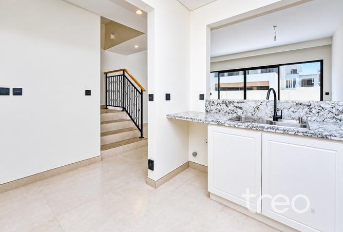 5-bed townhouse in Costa Brava 2 — photo 3