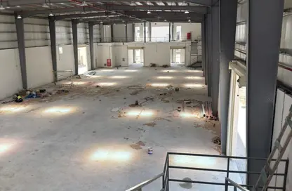 Warehouse - Studio - 2 Bathrooms for rent in Umm Al Thuoob - Umm Al Quwain