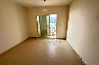 Apartment - 2 - 3 for rent in Al Majaz 1 - Al Majaz - Sharjah