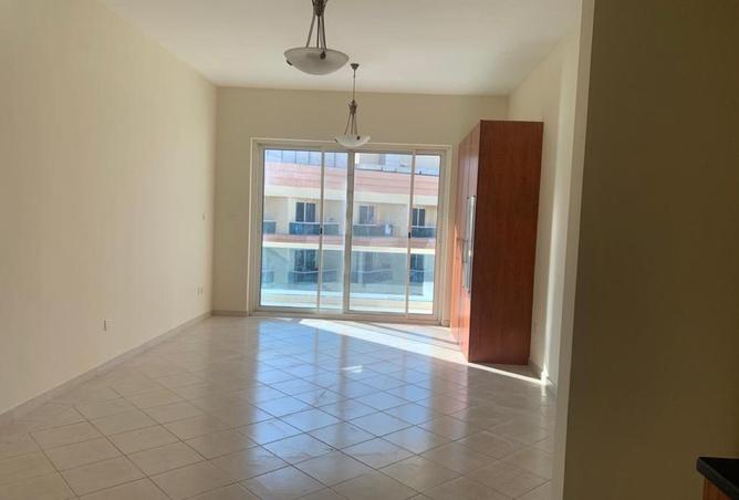 69123100 - Property Main Image