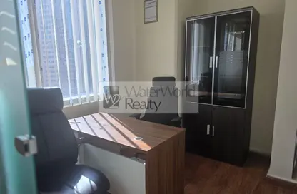 مكتب - غرفة نوم - 1 حمام للايجار في القمة - الخليج التجاري - دبي مكتب - غرفة نوم - 1 حمام للايجار في القمة - الخليج التجاري - دبي