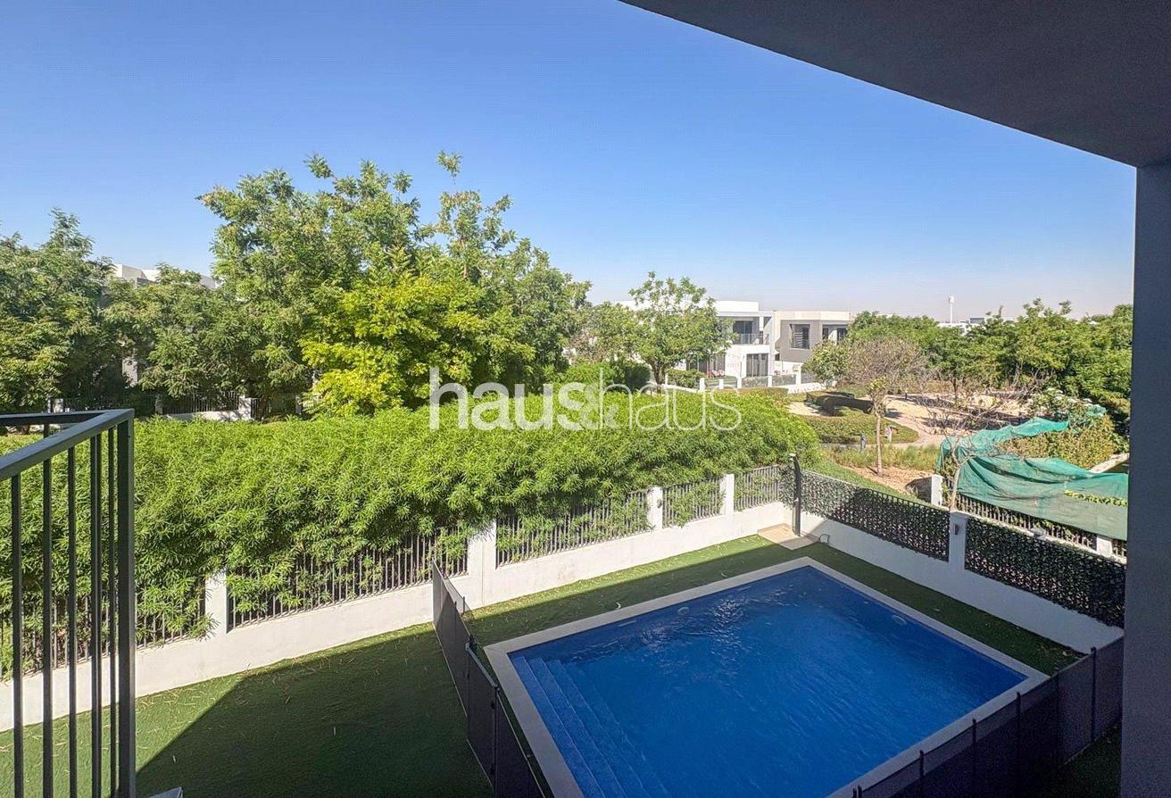 Large Layout | Pool | Greenbelt Backing photo 14