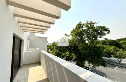 Apartment - 2 Bedrooms - 2 Bathrooms for rent in The Gardens Buildings - The Gardens - Dubai