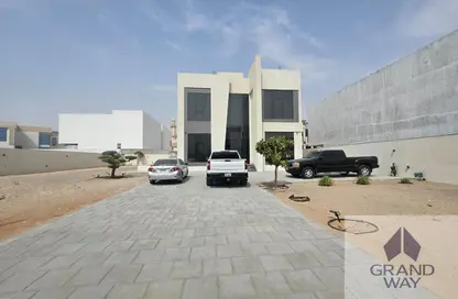 Villa - 4 Bedrooms - 6 Bathrooms for rent in Al Athbah - Wadi Al Amardi - Dubai