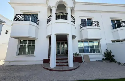 فيلا - 4 غرف نوم - 4 حمامات للايجار في الصفا 2 - الصفا - دبي