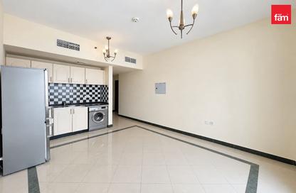 Apartment - Studio - 1 for rent in Al Shahed Tower - Barsha Heights (Tecom) - Dubai Apartment - Studio - 1 for rent in Al Shahed Tower - Barsha Heights (Tecom) - Dubai