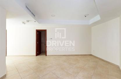 Apartment - 1 - 2 for rent in New Dubai Gate 2 - JLT Cluster A - Jumeirah Lake Towers - Dubai Apartment - 1 - 2 for rent in New Dubai Gate 2 - JLT Cluster A - Jumeirah Lake Towers - Dubai