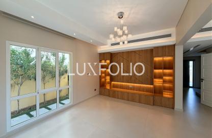 Villa - 5 - 4 for rent in Meadows 2 - Meadows - Dubai