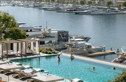 Apartment - 4 Bedrooms - 5 Bathrooms for sale in Baystar by Vida - Mina Rashid - Dubai