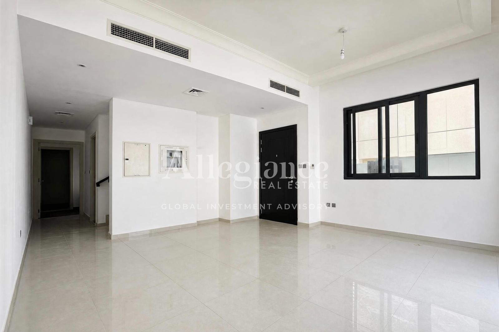Type R2-EM 3BR | Middle Corner | L-Shaped Garden in Damac Hills 2