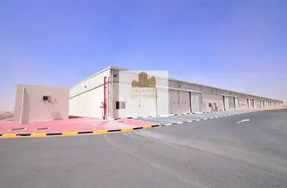 Warehouse - Studio - 1 Bathroom for rent in Umm Al Thuoob - Umm Al Quwain