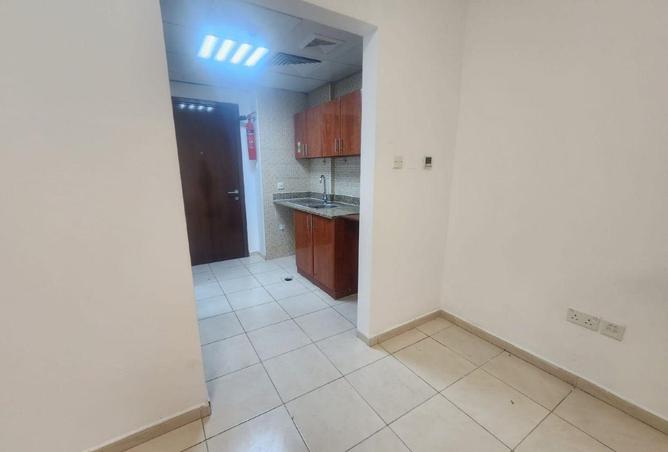106424141 - Property Image 3