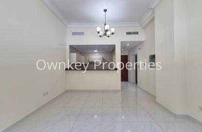 Apartment - 1 Bedroom - 1 Bathroom for rent in Al Fajer Complex Residence Block A - Al Fajer Complex - Oud Metha - Bur Dubai - Dubai