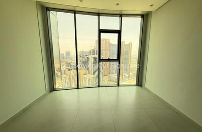 Apartment - 2 - 3 for rent in Shadow Tower - Al Mamzar - Sharjah - Sharjah Apartment - 2 - 3 for rent in Shadow Tower - Al Mamzar - Sharjah - Sharjah