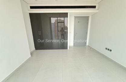 Apartment - 2 - 3 for rent in Shadow Tower - Al Mamzar - Sharjah - Sharjah Apartment - 2 - 3 for rent in Shadow Tower - Al Mamzar - Sharjah - Sharjah