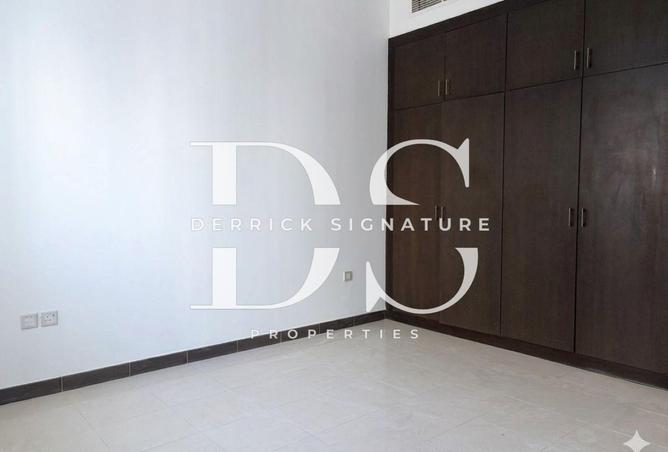 80248642 - Property Image 3