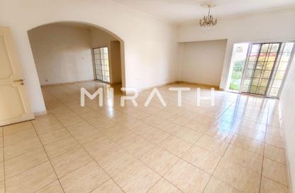 Villa - 5 Bedrooms - 5 Bathrooms for rent in Umm Suqeim 1 Villas - Umm Suqeim 1 - Umm Suqeim - Dubai