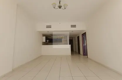 شقة - غرفة نوم - 2 حمامات للايجار في رويال ريزيدنس 2 - رويال ريزدنس - مدينة دبي الرياضية - دبي