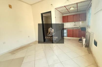Apartment - Studio - 1 Bathroom for rent in Muwaileh 3 Building - Muwaileh - Sharjah