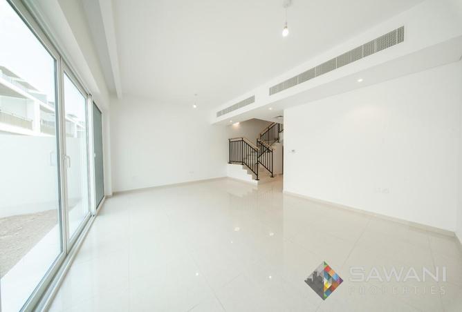BRAND NEW| 4 BEDS| PERFECT HOME photo 3