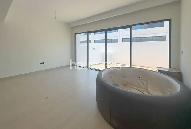 101692394 - Property Image 2