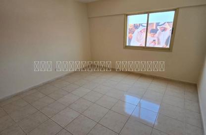Apartment - 3 Bedrooms - 2 Bathrooms for rent in Sarh Al Emarat Tower - Al Majaz 3 - Al Majaz - Sharjah