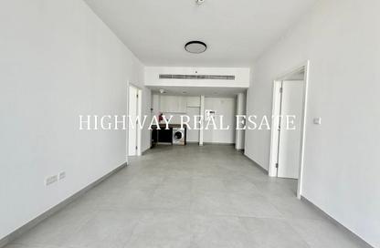 Apartment - 2 Bedrooms - 3 Bathrooms for rent in The Solo - Aljada - Sharjah
