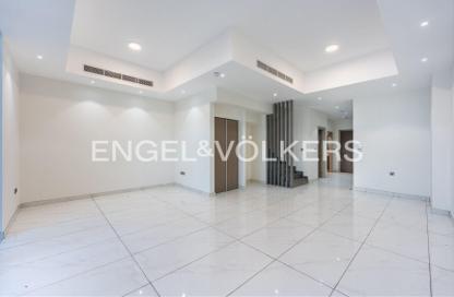 Townhouse - 4 Bedrooms - 5 Bathrooms for sale in Jebel Ali Village Townhouses - Jebel Ali Village - Jebel Ali - Dubai Townhouse - 4 Bedrooms - 5 Bathrooms for sale in Jebel Ali Village Townhouses - Jebel Ali Village - Jebel Ali - Dubai