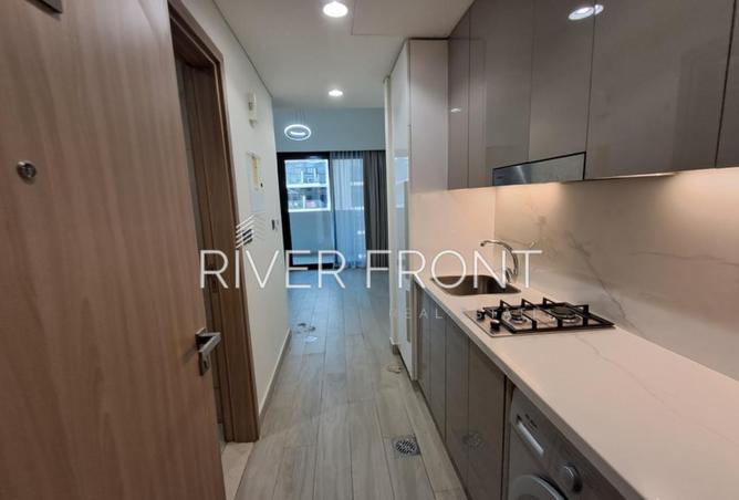 84075642 - Property Image 3