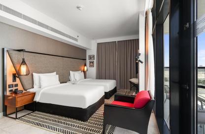 Apartment - Studio - 1 Bathroom for sale in Dolphin Tower - Business Bay - Dubai