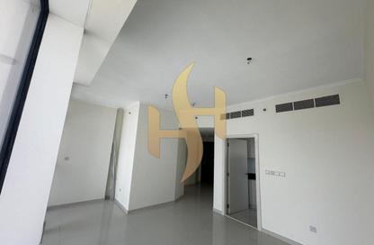 Apartment - 1 - 1 for rent in Carson B - Carson - Damac Hills - Dubai
