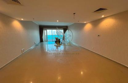 Apartment - 3 Bedrooms - 5 Bathrooms for rent in Al Khan Corniche - Al Khan - Sharjah