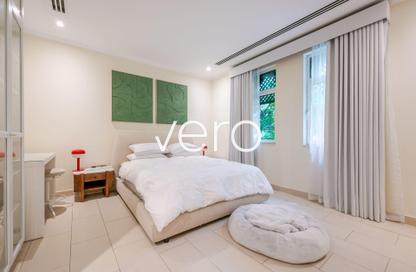 Villa - 4 Bedrooms - 5 Bathrooms for rent in District 3 - Jumeirah Park - Dubai