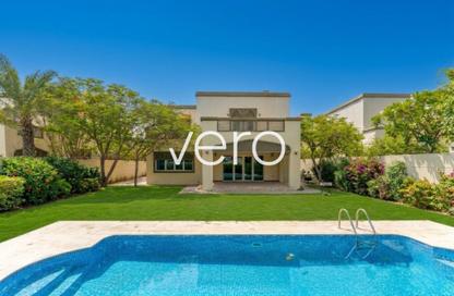 Villa - 4 Bedrooms - 5 Bathrooms for rent in District 3 - Jumeirah Park - Dubai