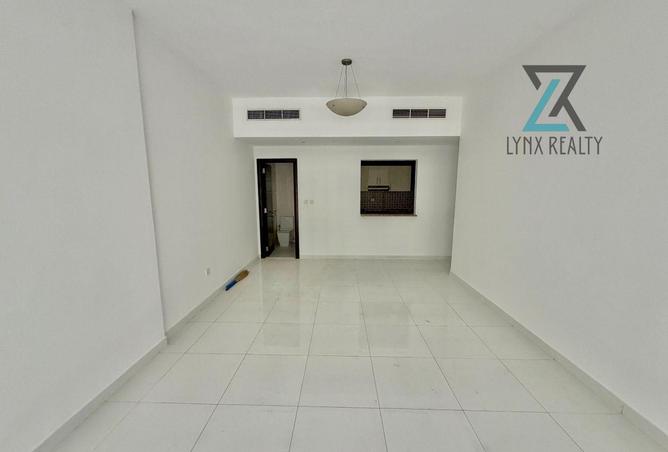 77384113 - Property Image 3