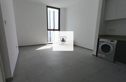 Apartment - 1 Bedroom - 2 Bathrooms for rent in The Link - East Village - Aljada - Sharjah