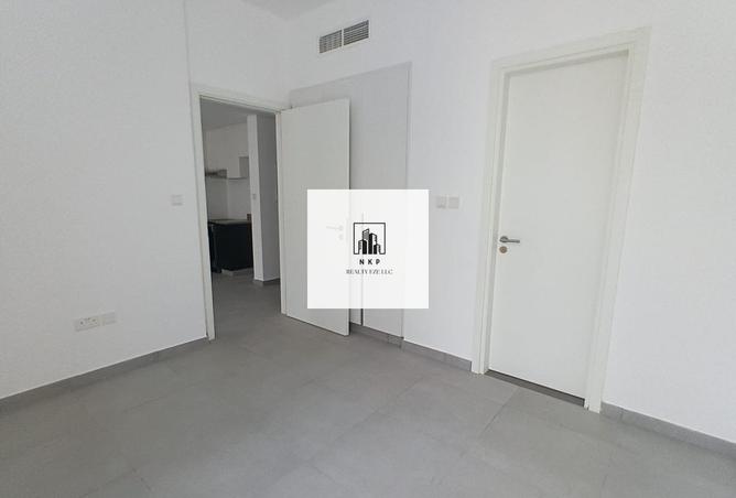 74647482 - Property Image 2