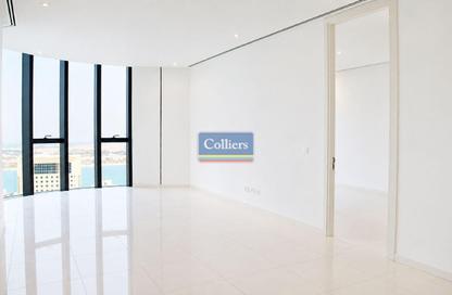 Apartment - 3 Bedrooms - 3 Bathrooms for rent in Burj Mohammed Bin Rashid at WTC - Corniche Road - Abu Dhabi