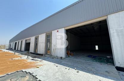 Warehouse - Studio for sale in Phase 1 - Dubai Investment Park (DIP) - Dubai
