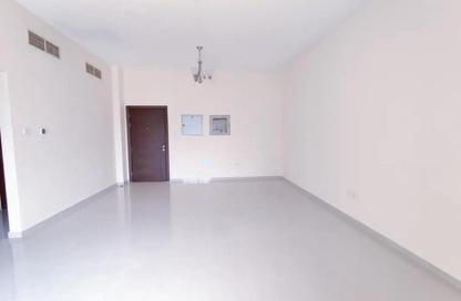 Apartment - 2 Bedrooms - 3 Bathrooms for rent in Al Khair Building - Dubai Silicon Oasis - Dubai