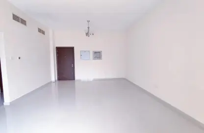 Apartment - 2 Bedrooms - 3 Bathrooms for rent in Al Khair Building - Dubai Silicon Oasis - Dubai