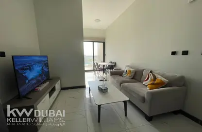 شقة - غرفة نوم - 1 حمام للايجار في برج روكان B - برج روكان - روكان - دبي لاند - دبي