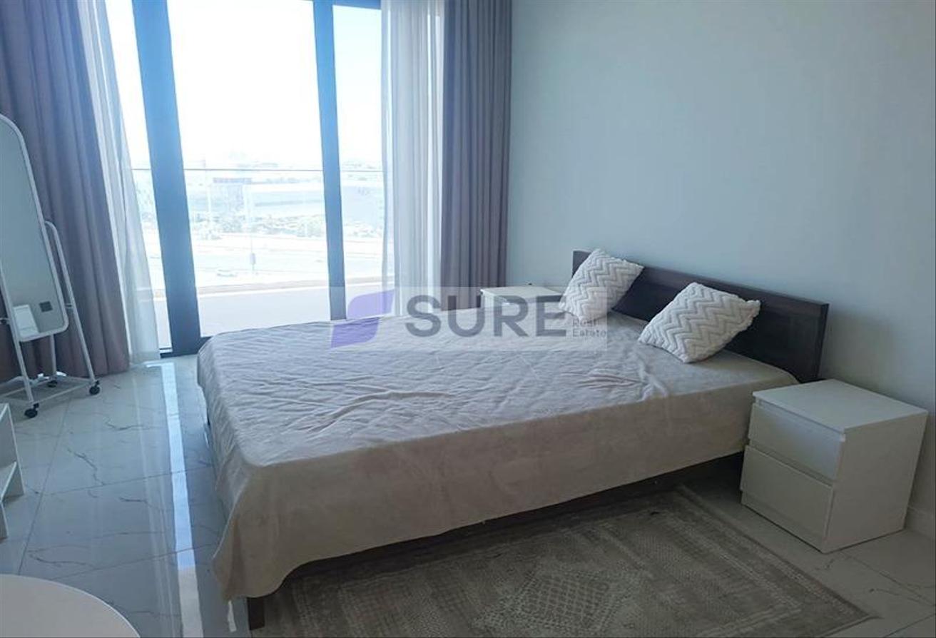 FULL AMENITIES / VACANT NOW photo 6