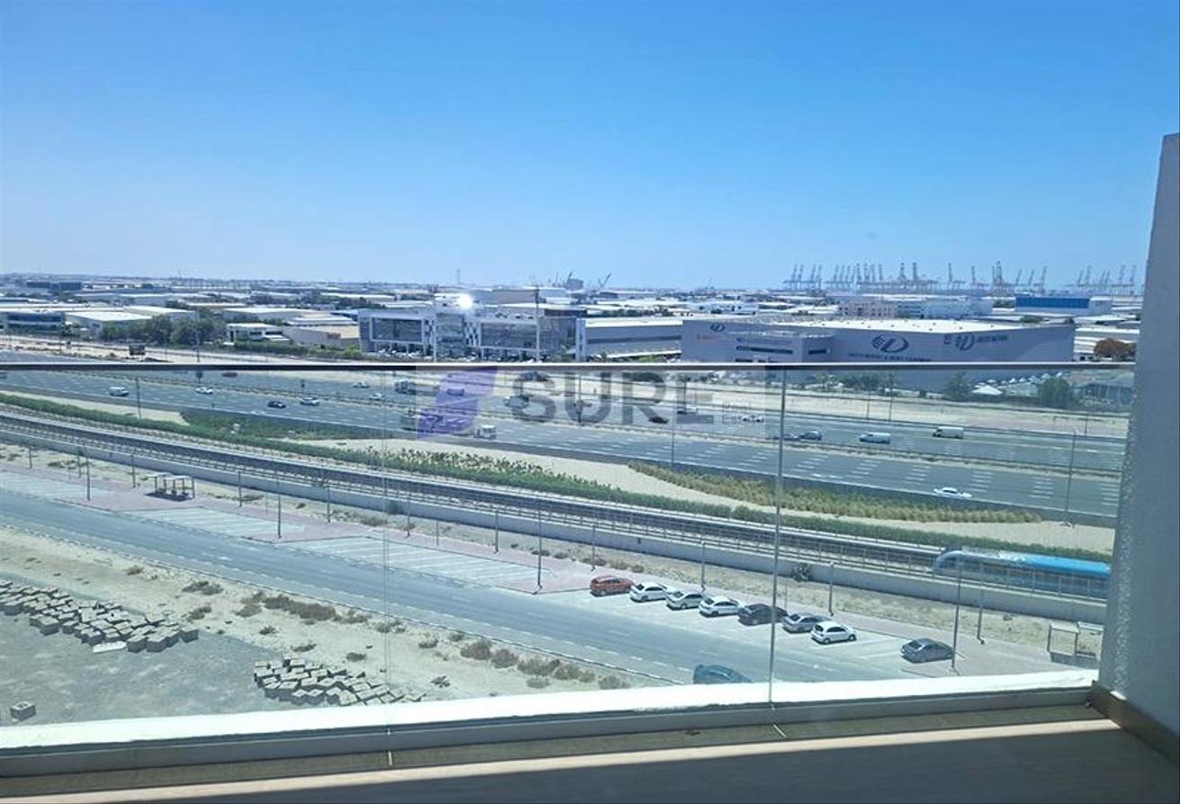 FULL AMENITIES / VACANT NOW photo 7