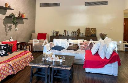 Apartment - 2 Bedrooms - 3 Bathrooms for sale in Shakespeare Circus 2 - Shakespeare Circus - Motor City - Dubai