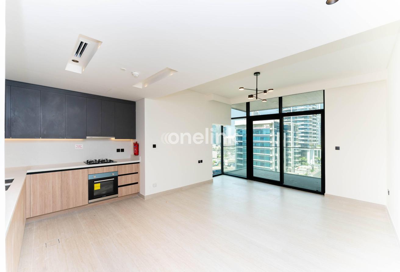 Modern | Unfurnished | Marina Living photo 4