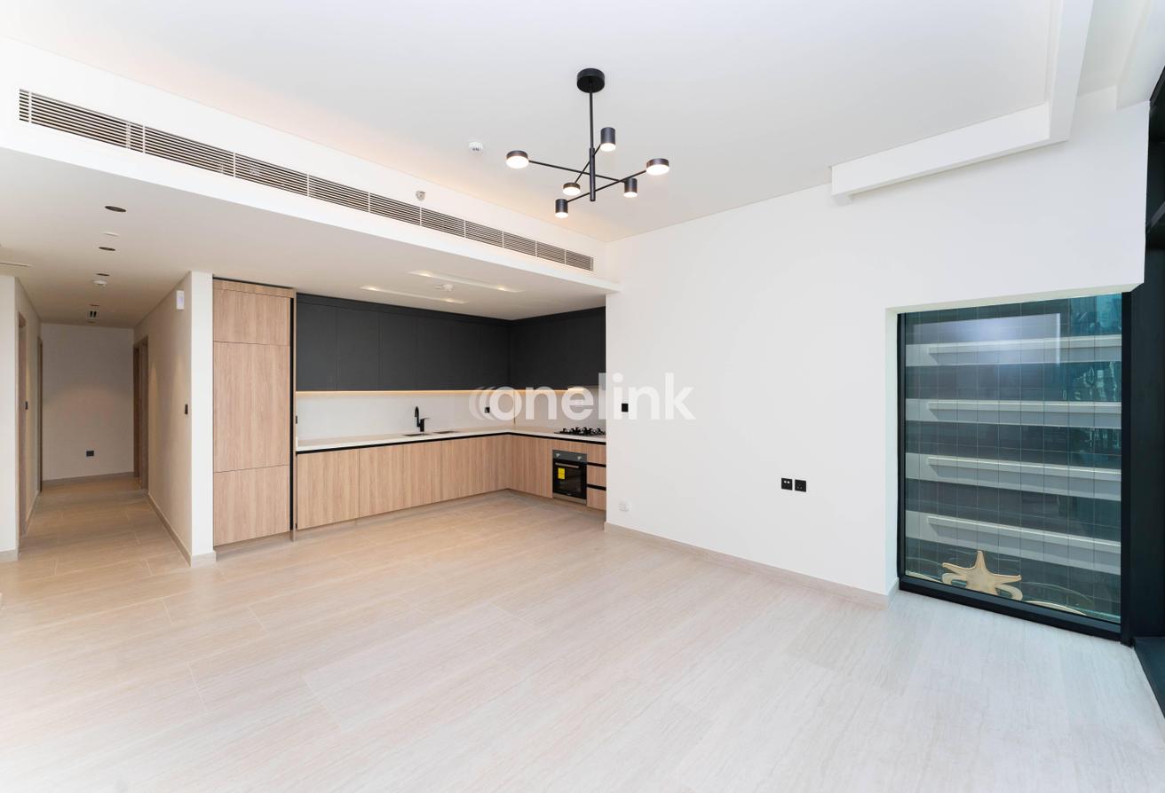Modern | Unfurnished | Marina Living photo 6