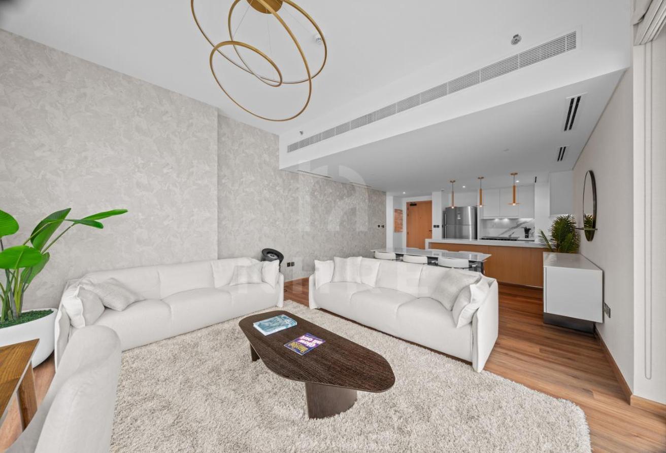 Upgraded | Furnished | Sea View | Wood Flooring photo 5