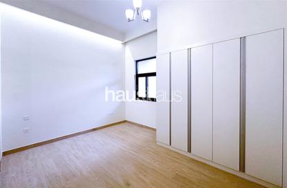 Townhouse - 4 - 4 for rent in Sevilla Village - Victory Heights - Dubai Sports City - Dubai